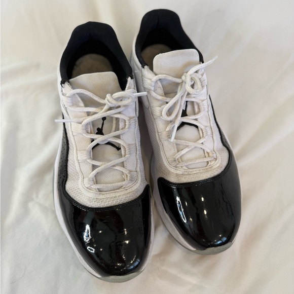 Size 14- Air Jordan 11 CMFT Low Concord - Picture 2 of 11